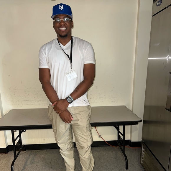 Meet your Posher, Richmond Bradshaw Jr. - Picture 6 of 16